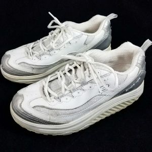 Skechers Shape Ups white Toning Shoes Sneakers 6.5